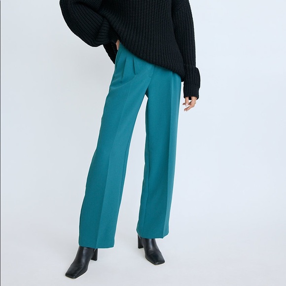 Aritzia Effortless Pants Suave Green 